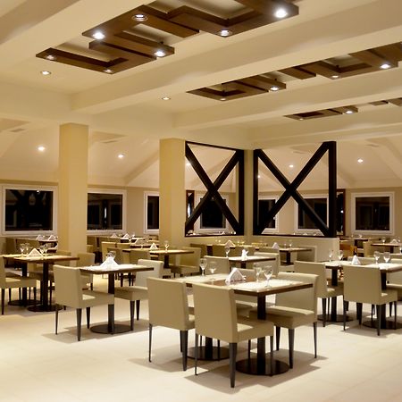 Hotel Puerto Blest Bagian luar foto