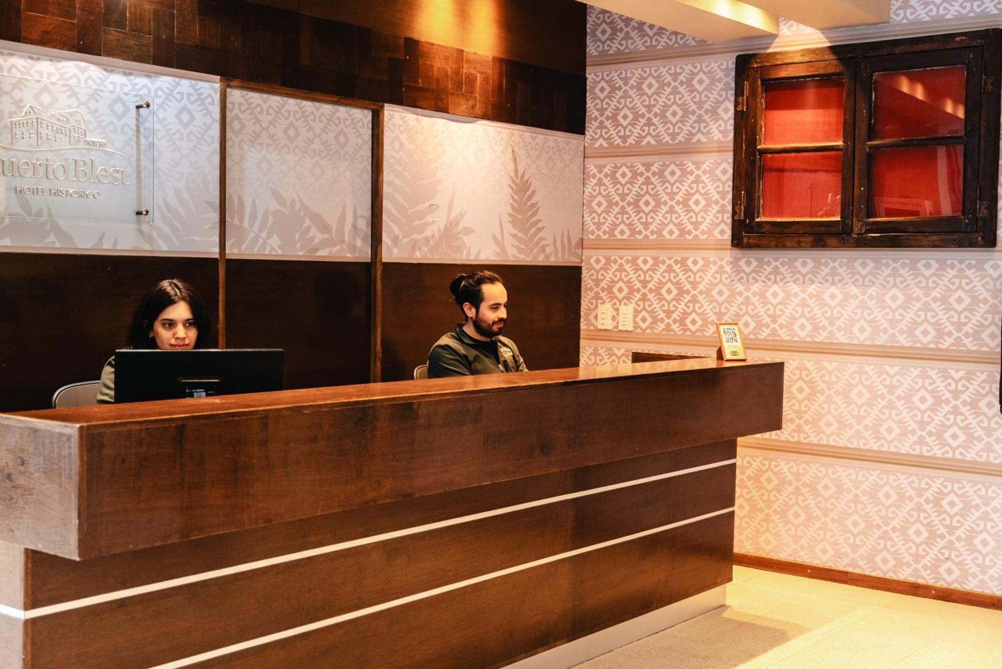 Hotel Puerto Blest Bagian luar foto