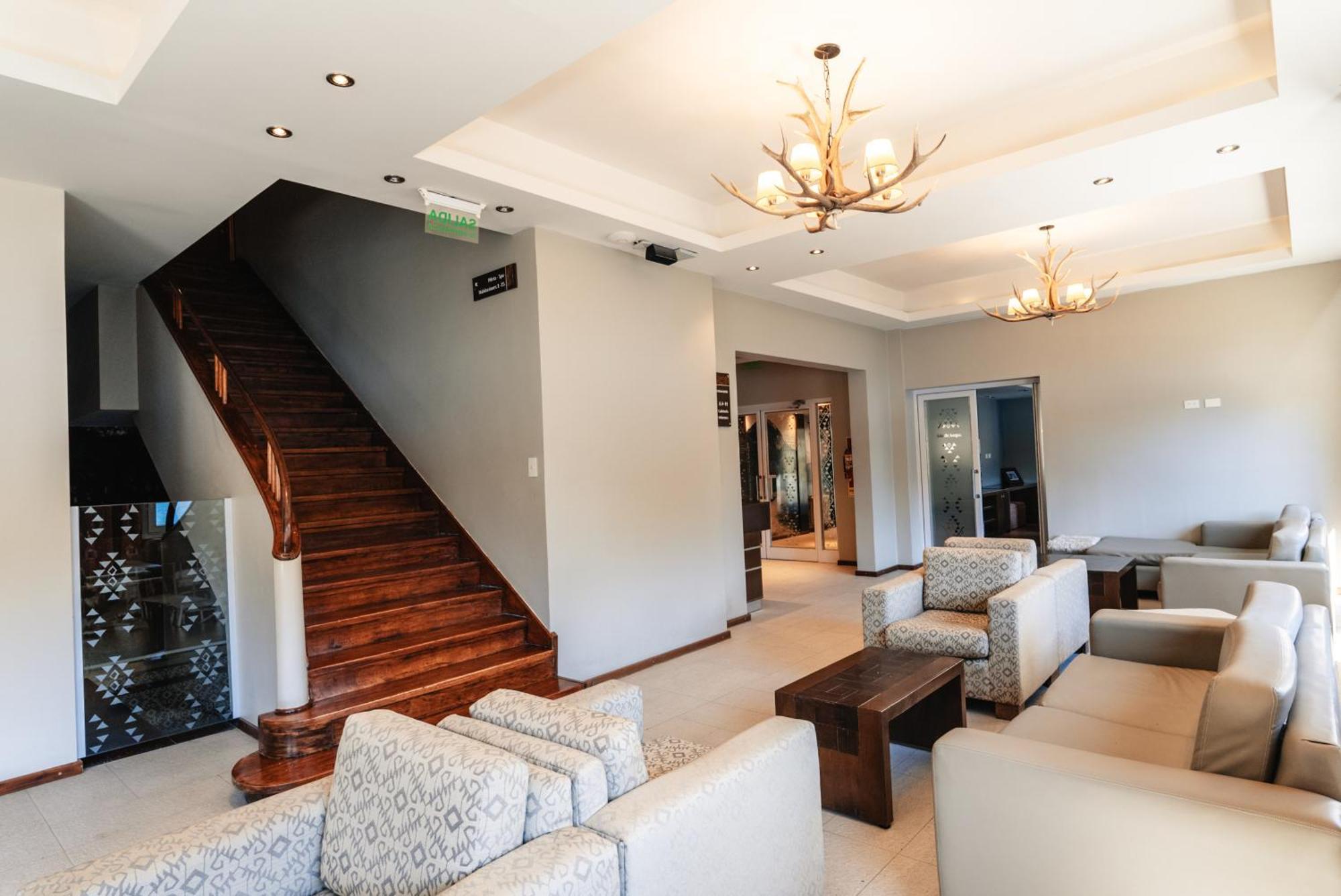 Hotel Puerto Blest Bagian luar foto