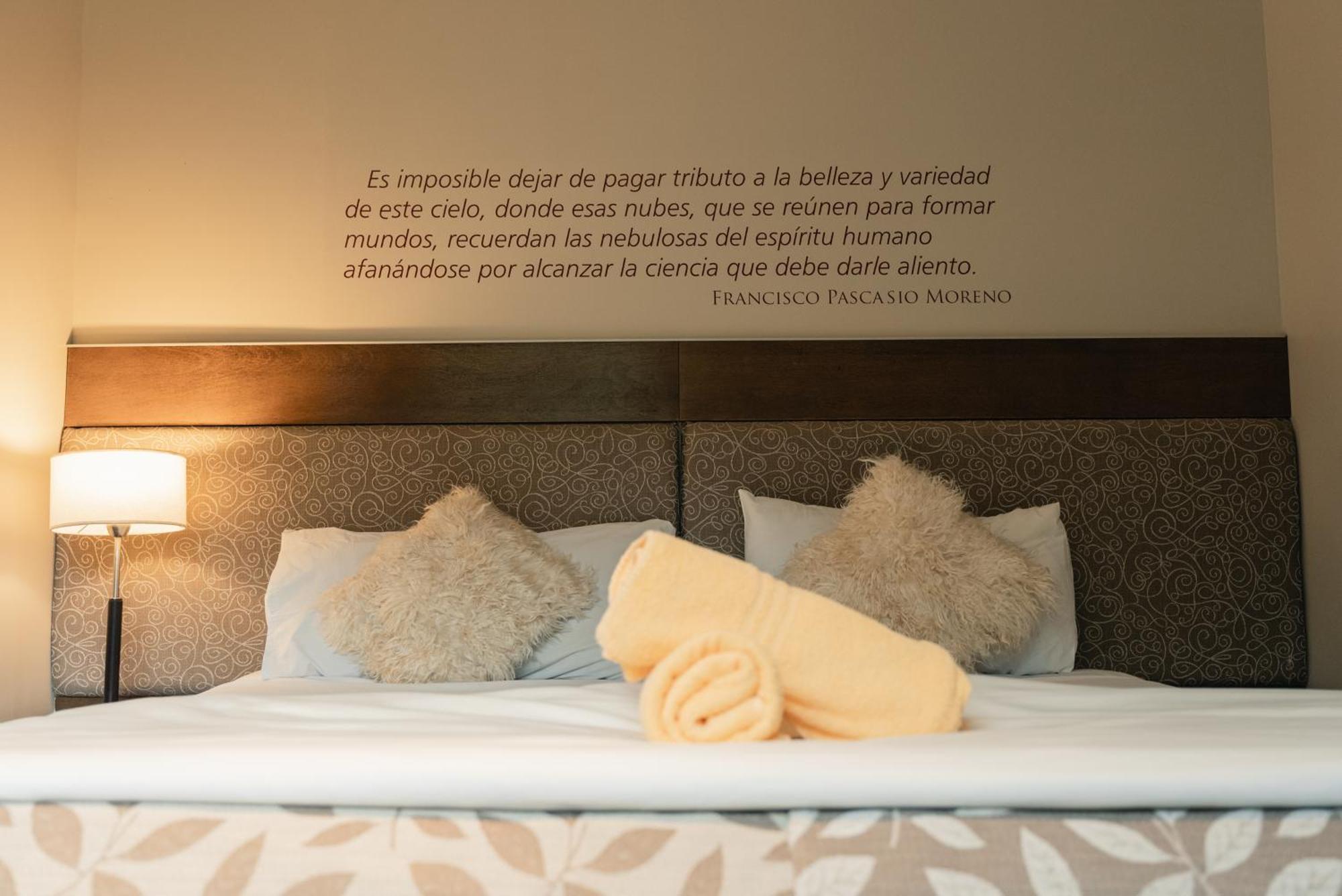 Hotel Puerto Blest Bagian luar foto